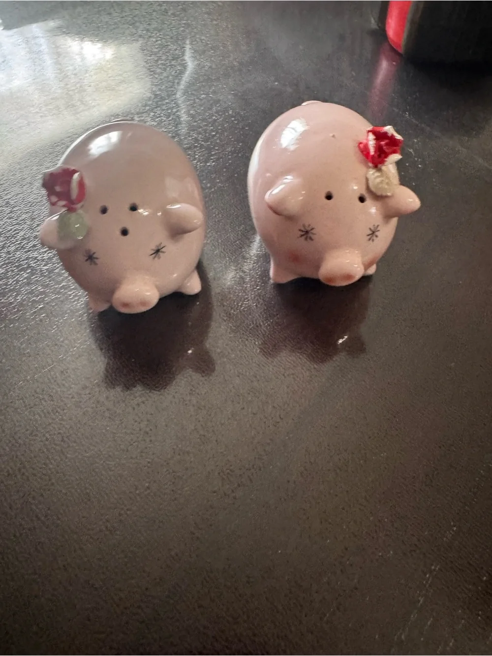 vintage Josef Originals ceramic pig salt and pepper shakers w/red rose details